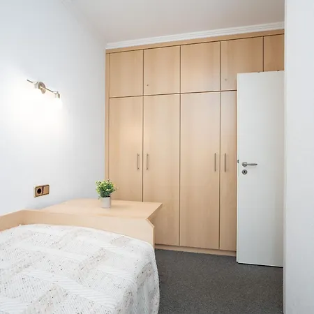 Haus Vier Jahreszeiten 301 *